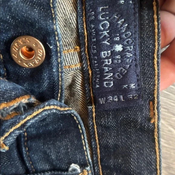 Lucky Brand Men's Deep Indigo Straight Jeans - Picture 5 of 8